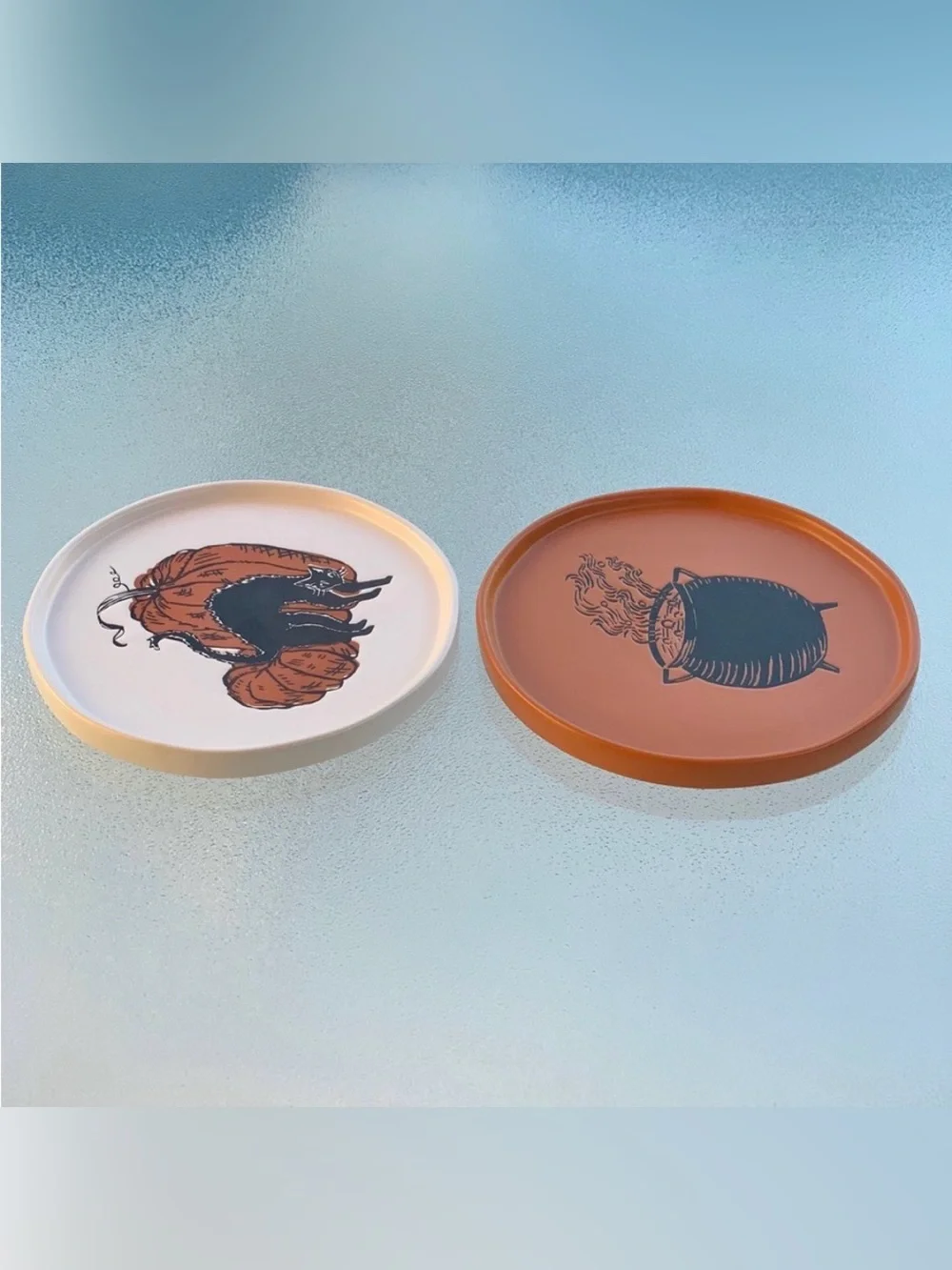 Halloween Stoneware Scared Cat and Cauldron Appetizer Plates ~ Set of 2